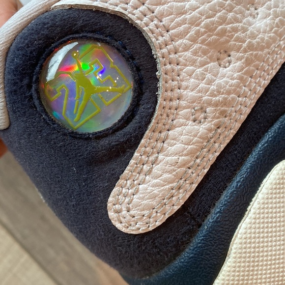 Boys Jordan basketball shoes - Picture 5 of 5